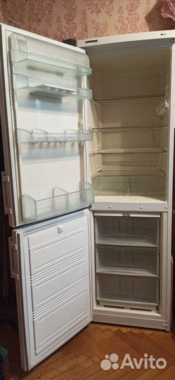 Холодильник Liebherr CUN 30210