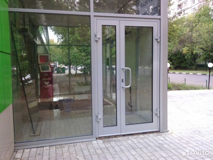 Дверь на дачу