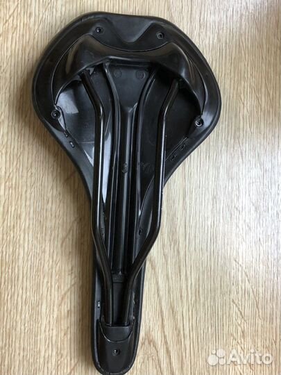 Седло для велосипеда GT