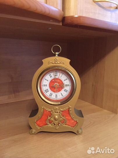 Часы разные