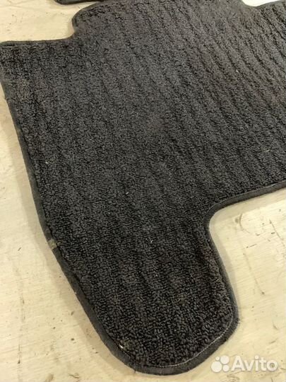 Коврики комплект Toyota Vitz SCP90 1KR-FE