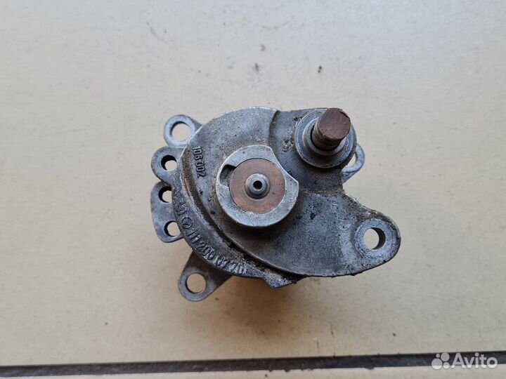 Натяжитель приводного ремня mercedes-benz W210