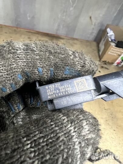 Датчик удара в двери BMW F01 F02 F07 F10 F11