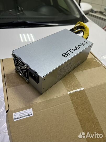 Новый блок питания Bitmain APW7 (1800 ватт)