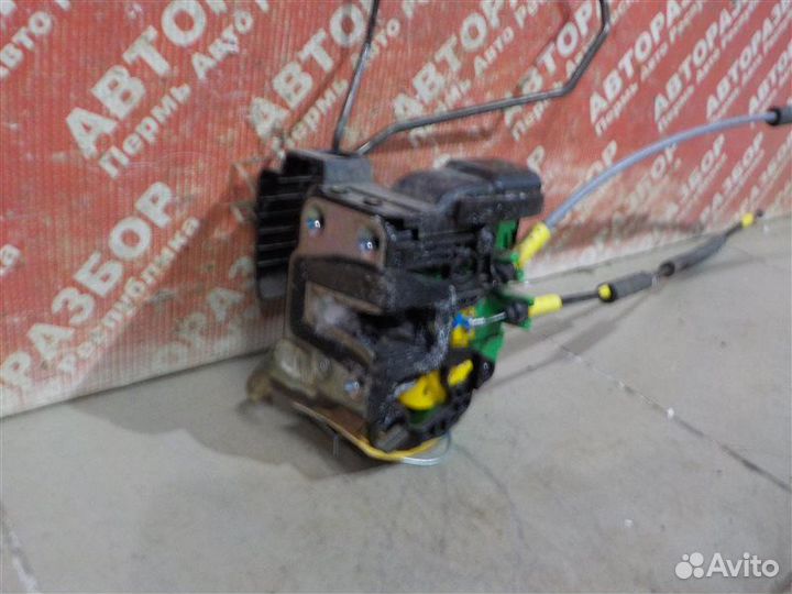 Замок двери передний левый Kia Rio 3 G4FC 2017