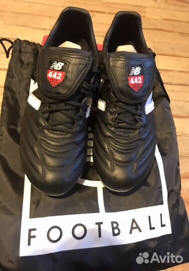 Футбольные бутсы