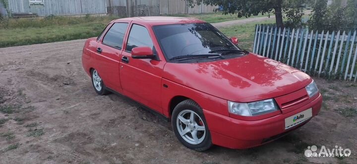 ВАЗ 2110 1.5 МТ, 1998, битый, 200 000 км