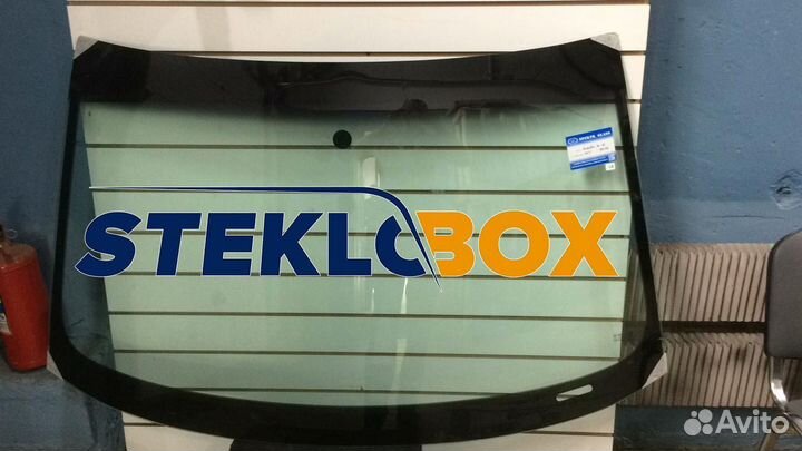 Лобовое стекло Ауди а6 с5