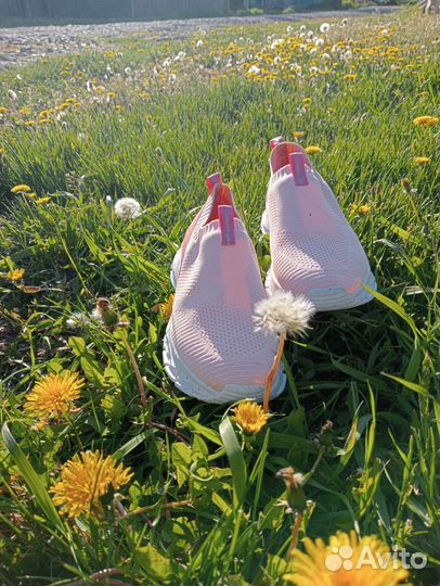 Кроссовки для девочки 35 размера летние