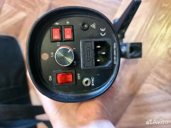 Моноблок импульсный осветитель Falcon Eyes 150