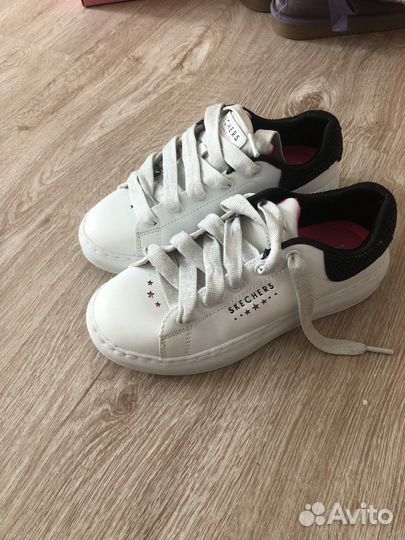 Кроссовки для девочки Skechers