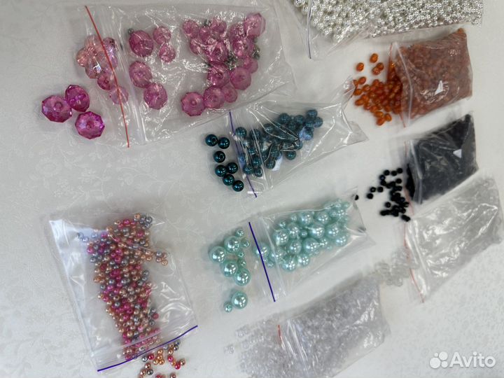 Блестки, бусины, наполнители