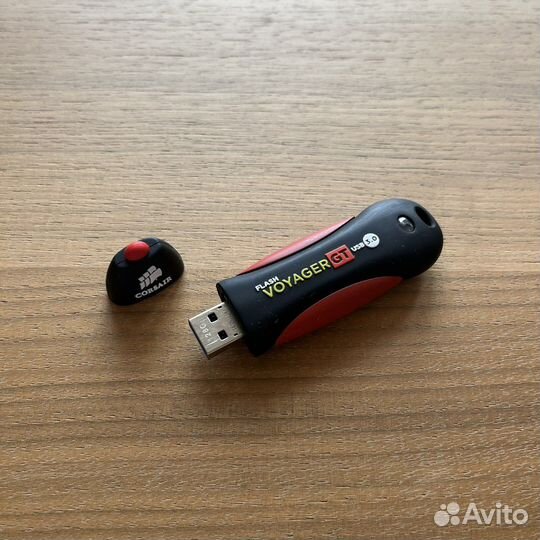 Usb флешка 128 Corsair Voyager GT