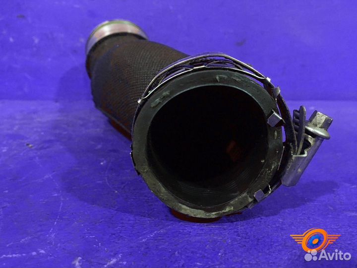 Патрубок интеркулера Volkswagen Touareg 2 (Nf) SUV