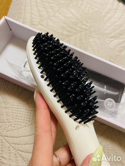 Расческа-выпрямитель Redmond