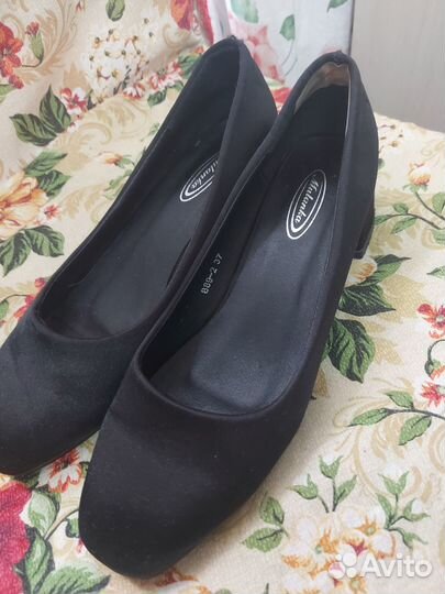 Туфли женские 37 размер атласные