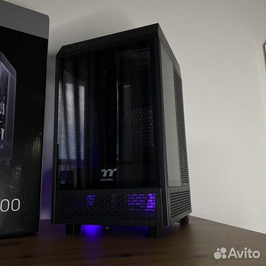 Корпус Thermaltake The Tower 100