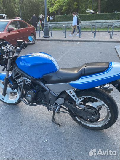 Honda CB 1