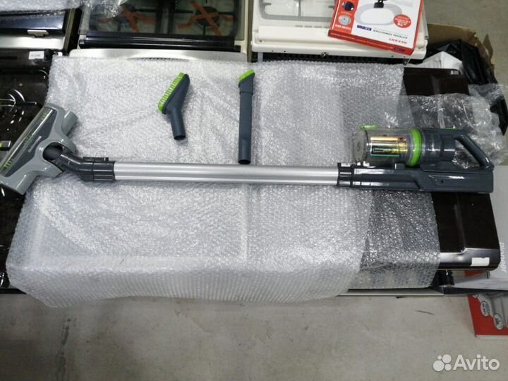 Пылесос redmond RV-UR355