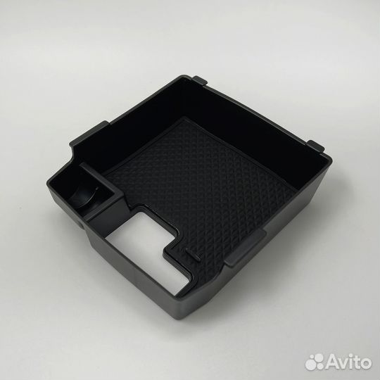 Органайзер в подлокотник Toyota Corolla 210 с 18г