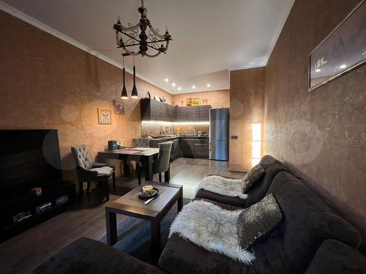 3-к. квартира, 81 м², 5/8 эт.