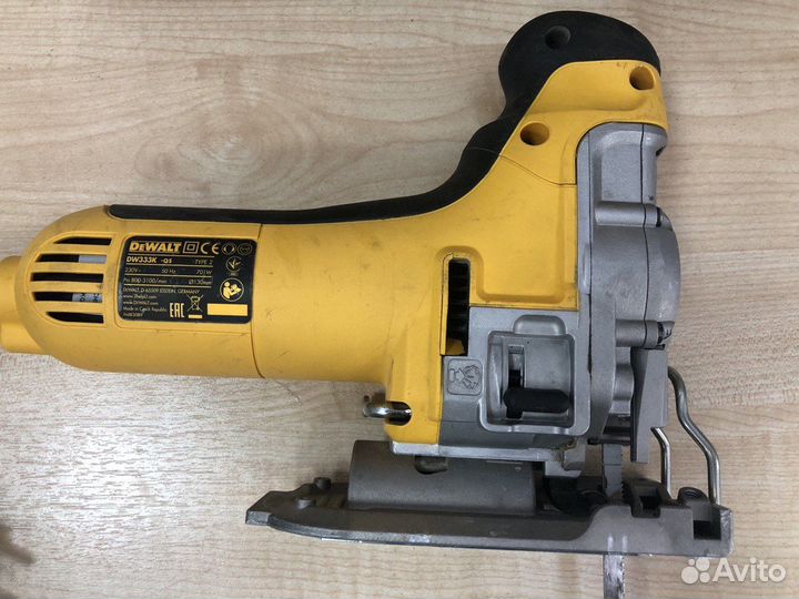Лобзик dewalt DW 333 K