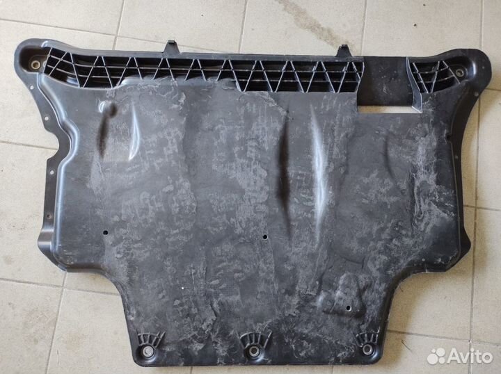 Композитная защита картера двс VAG 5E0071608B