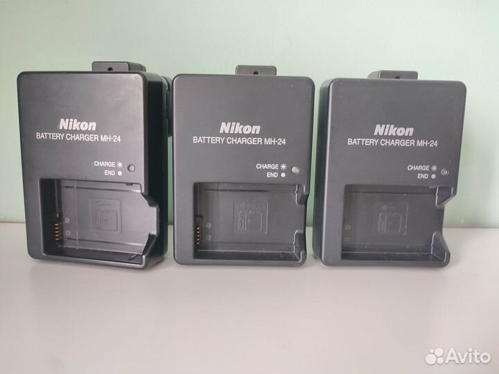 Зарядное устройство Nikon MH-24 для Nikon EN-EL14