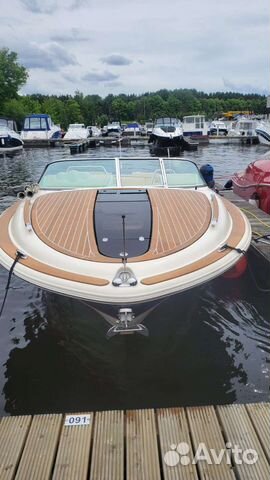 Chris-Craft Corsair 28