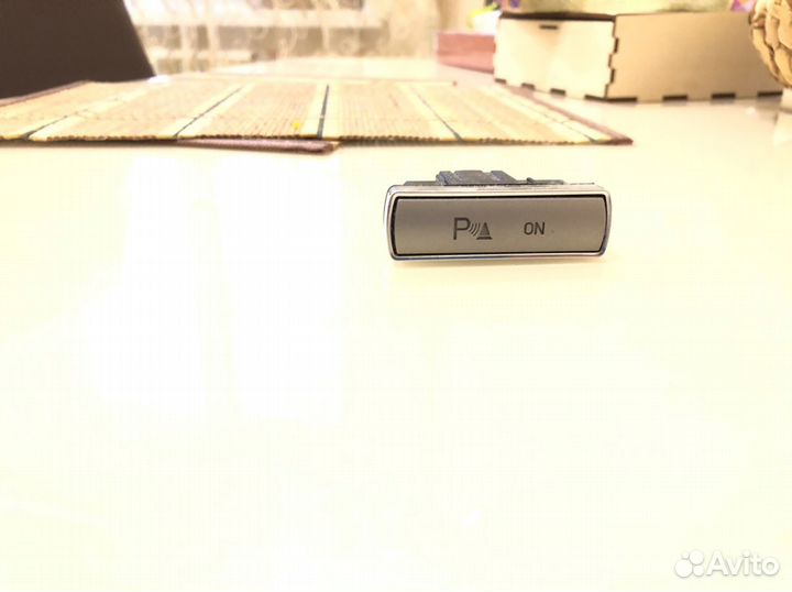 Кнопка парктроника на Форд Мондео 4