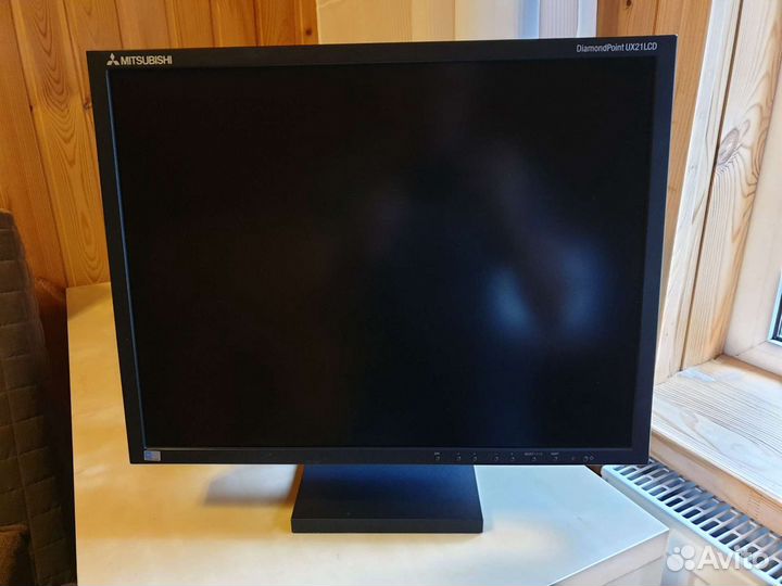 Монитор NEC-Mitsubishi DiamondPoint UX21LCD