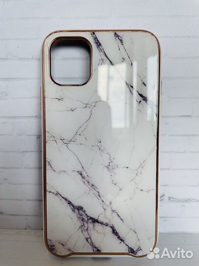 Чехол на iPhone 11