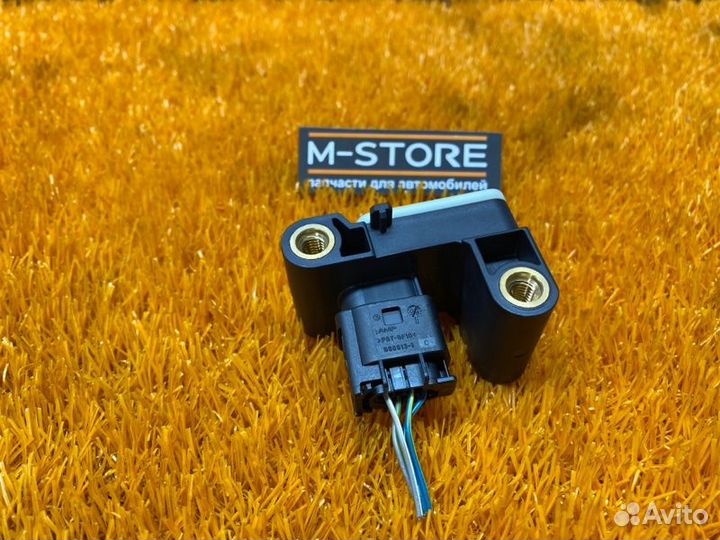 Датчик airbag (удара) Bmw 1-Series E87 N45B16A