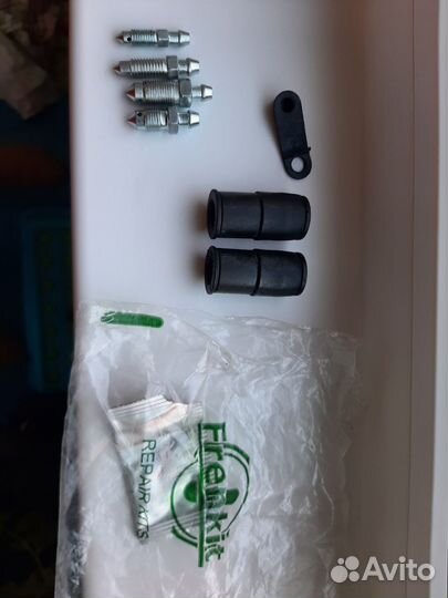 Ремкомплект переднего суппорта ford focus 2