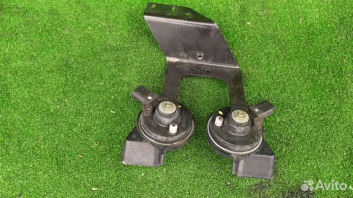 Сигнал звуковой пара Audi A6 Avant sline BDW 2005