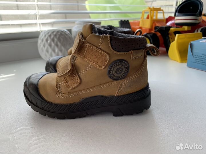 Ботинки демисезонные