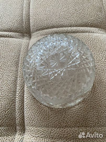 Хрустальная вазочка