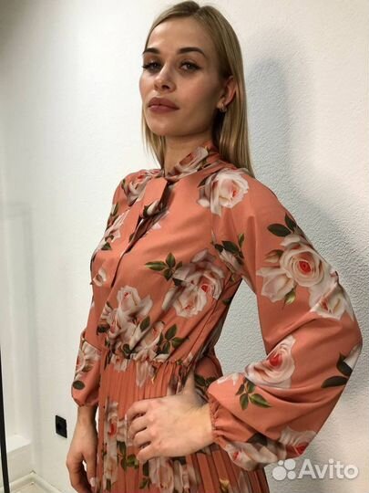 Платье новое