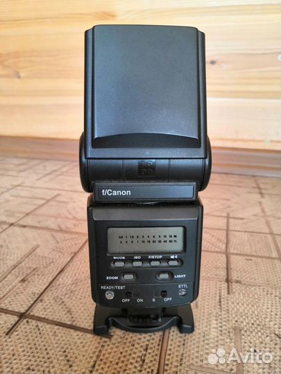 Фотовспышка DAF42