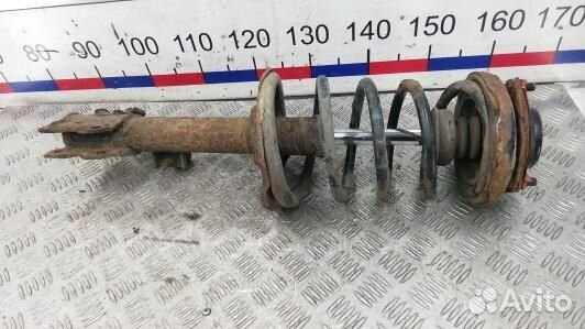 Стойка задняя левая nissan X-trail T30 (GML33SJ01)