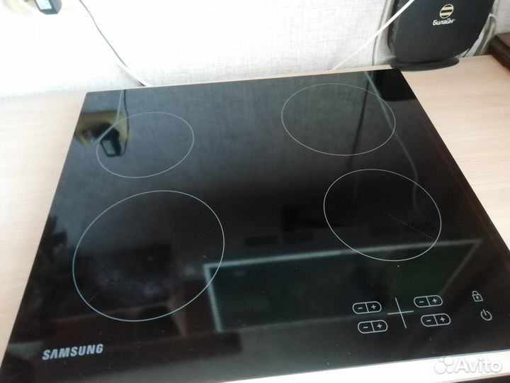 Варочная панель Samsung C61R2AEE