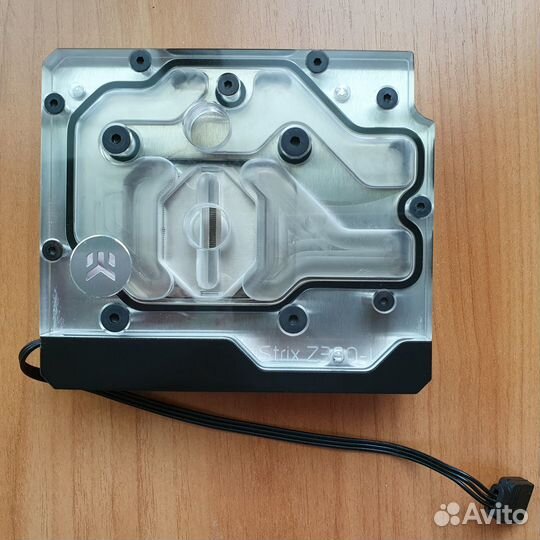 Водоблок EK-Momentum ROG Strix Z390I D-RGB - Plexi