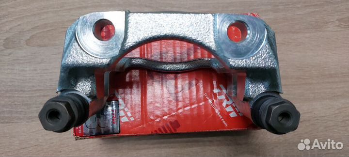 Скоба переднего суппорта Renault Logan, Sandero