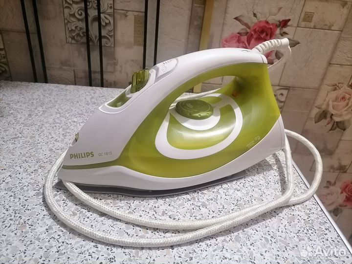 Утюг Philips GC 1815