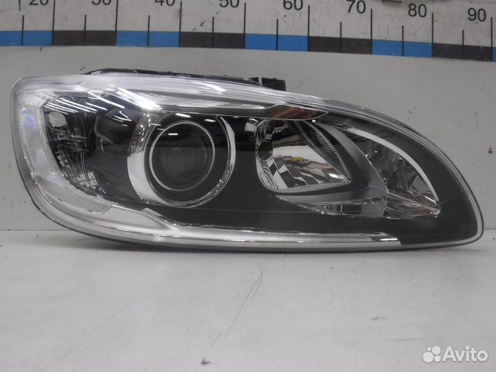 Фара правая Volvo S60