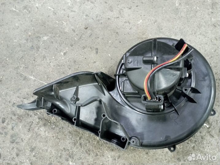 Моторчик вентилятор печки volvo xc70 v70 s80