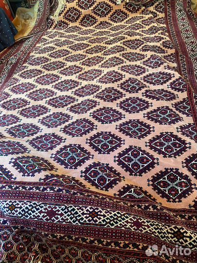 Ковер туркменский