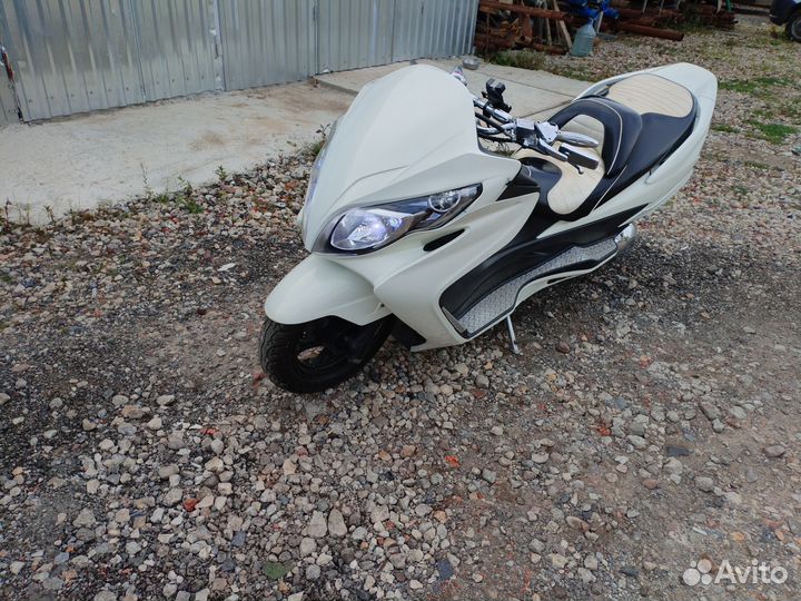 Suzuki Skywave 250s-3