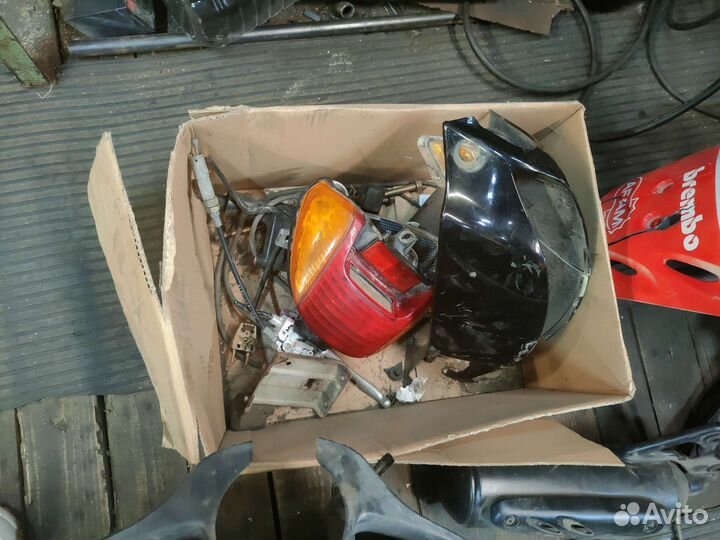 Запчасти на honda dio af 34