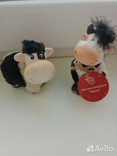 Фигурки Корова 2 шт новые